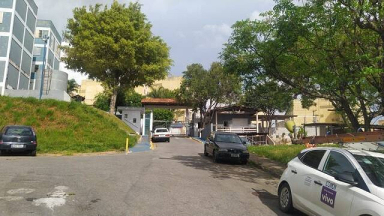 Apartamento com 2 Quartos à Venda,  em Jardim Nélia - São Paulo