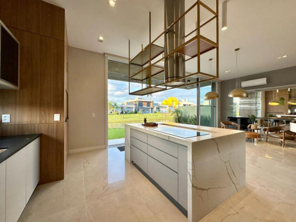 Imagem Casa com 5 Quartos à Venda, em -- - Capao Da Canoa Imagem Casa com 5 Quartos à Venda, em -- - Capao Da Canoa