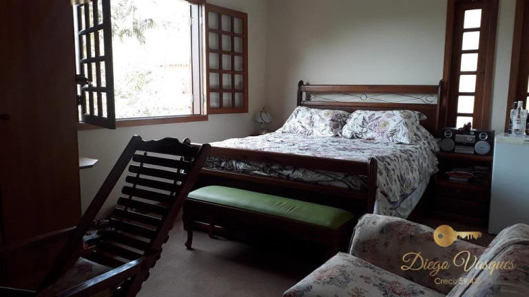 Imagem Casa com 3 Quartos à Venda, 220 m² em Quebra Frascos - Teresópolis Imagem Casa com 3 Quartos à Venda, 220 m² em Quebra Frascos - Teresópolis