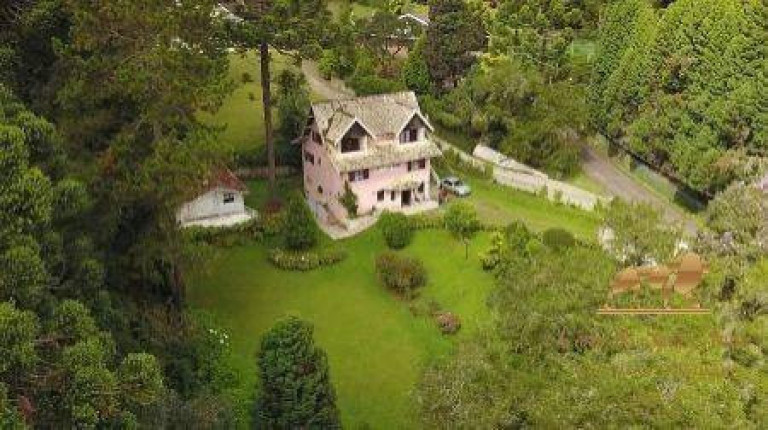 Imagem Casa com 5 Quartos para Temporada, 200 m² em Jaguaribe - Campos Do Jordão Imagem Casa com 5 Quartos para Temporada, 200 m² em Jaguaribe - Campos Do Jordão