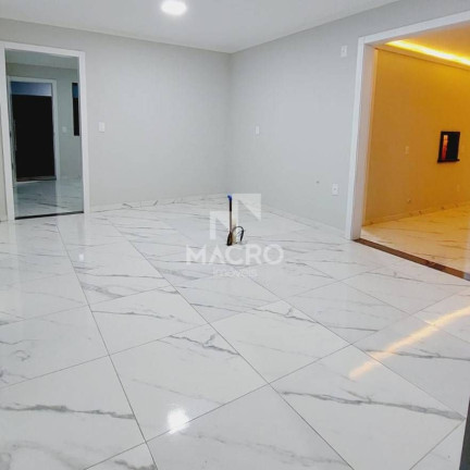 Imagem Casa com 3 Quartos à Venda, 153 m² em Jaraguá 99 - Jaraguá Do Sul Imagem Casa com 3 Quartos à Venda, 153 m² em Jaraguá 99 - Jaraguá Do Sul