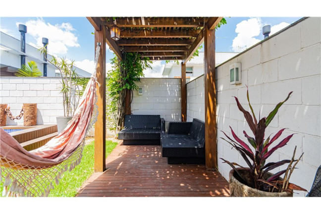 Imagem Casa com 3 Quartos à Venda, em Agronomia - Porto Alegre Imagem Casa com 3 Quartos à Venda, em Agronomia - Porto Alegre