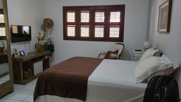 Imagem Casa com 5 Quartos à Venda, 550 m² em Engenheiro Luciano Cavalcante - Fortaleza Imagem Casa com 5 Quartos à Venda, 550 m² em Engenheiro Luciano Cavalcante - Fortaleza