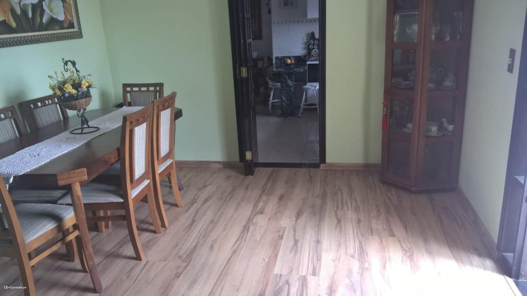 Imagem Sobrado com 3 Quartos à Venda, 331 m² em Bocaina - Ribeirão Pires Imagem Sobrado com 3 Quartos à Venda, 331 m² em Bocaina - Ribeirão Pires
