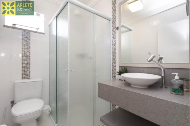 Imagem Casa com 3 Quartos para Alugar ou Temporada, 100 m² em Centro - Bombinhas Imagem Casa com 3 Quartos para Alugar ou Temporada, 100 m² em Centro - Bombinhas