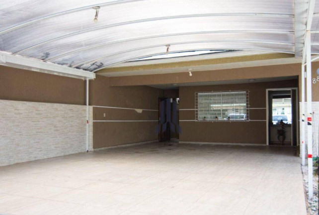 Imagem Casa com 3 Quartos à Venda, 304 m² em Vila Izabel - Curitiba