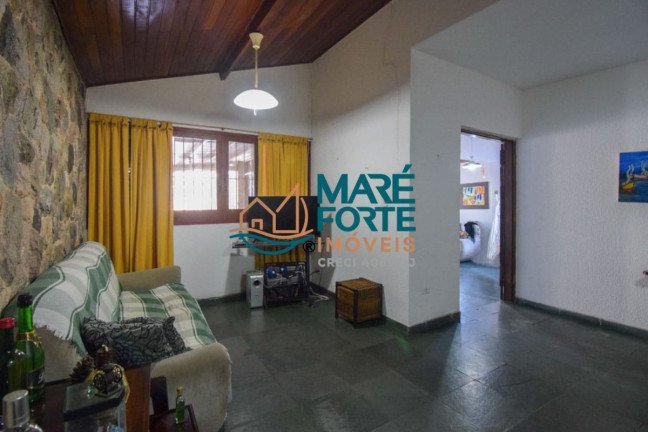 Imagem Casa com 7 Quartos à Venda, 202 m² em Itaguá - Ubatuba Imagem Casa com 7 Quartos à Venda, 202 m² em Itaguá - Ubatuba