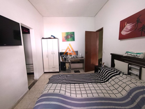 Imagem Casa com 3 Quartos à Venda, 145 m² Imagem Casa com 3 Quartos à Venda, 145 m²