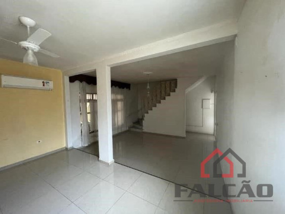 Imagem Sobrado com 3 Quartos à Venda, 128 m² em Vila Voturuá - São Vicente Imagem Sobrado com 3 Quartos à Venda, 128 m² em Vila Voturuá - São Vicente