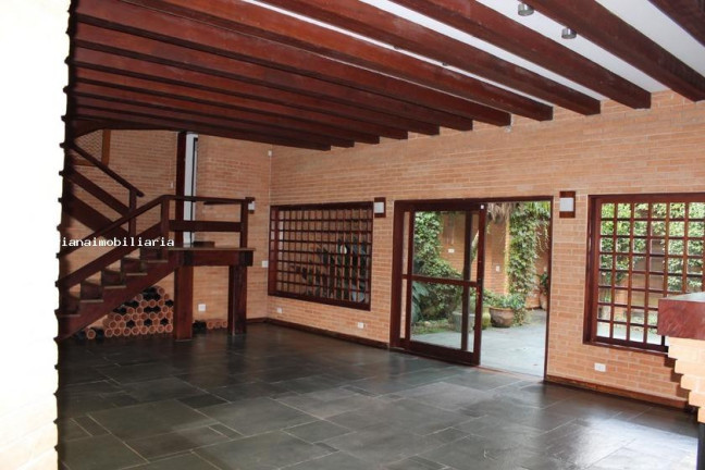 Imagem Casa à Venda, em Chácara Vianna - Cotia Imagem Casa à Venda, em Chácara Vianna - Cotia