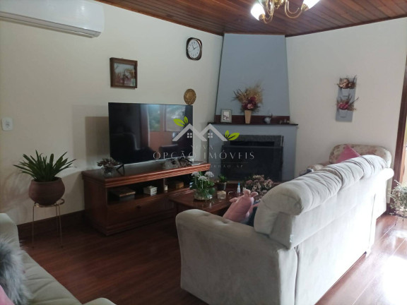 Imagem Casa com 3 Quartos à Venda, 252 m² em Vila Isabela - Campos Do Jordão Imagem Casa com 3 Quartos à Venda, 252 m² em Vila Isabela - Campos Do Jordão