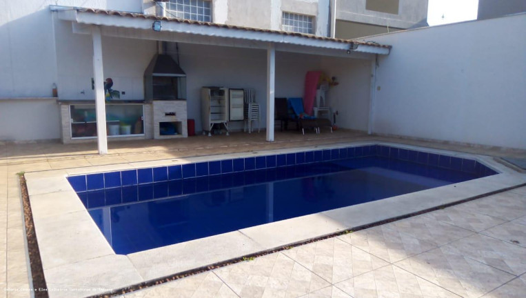 Imagem Chácara com 3 Quartos à Venda, 200 m² em Chácara Campestre - Taubaté Imagem Chácara com 3 Quartos à Venda, 200 m² em Chácara Campestre - Taubaté