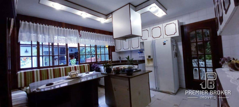 Imagem Casa com 4 Quartos à Venda, 200 m² em Albuquerque - Teresópolis Imagem Casa com 4 Quartos à Venda, 200 m² em Albuquerque - Teresópolis