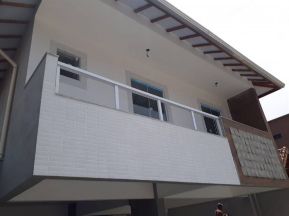 Sobrado com 2 Quartos à Venda, 46 m² em Balneario Maracanã - Praia Grande