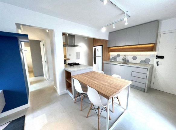 Foto do imóvel Apartamento com 2 Quartos à Venda, 60 m² em Centro - Florianópolis