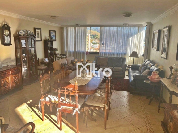 Apartamento com 4 Quartos à Venda, 180 m² em Centro - Itajubá
