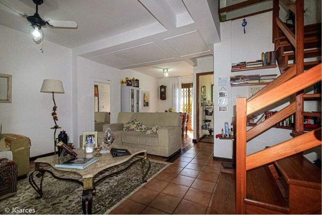 Imagem Casa com 3 Quartos à Venda, 115 m² em Cavalhada - Porto Alegre Imagem Casa com 3 Quartos à Venda, 115 m² em Cavalhada - Porto Alegre