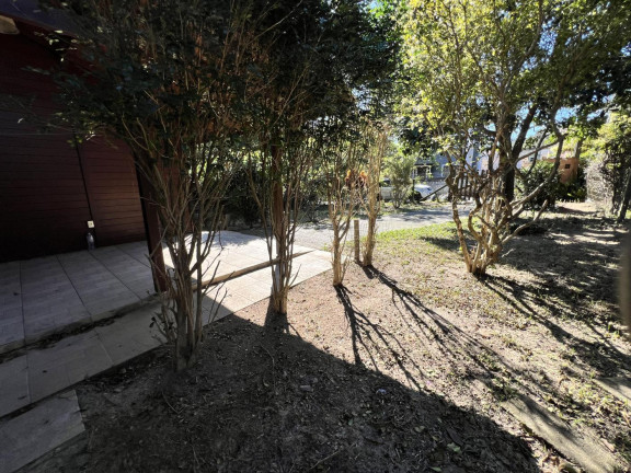 Imagem Casa com 3 Quartos à Venda, 105 m² em São João Do Rio Vermelho - Florianópolis Imagem Casa com 3 Quartos à Venda, 105 m² em São João Do Rio Vermelho - Florianópolis
