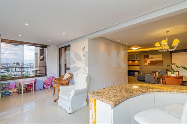 Imagem Apartamento com 3 Quartos à Venda, 126 m² em Menino Deus - Porto Alegre Imagem Apartamento com 3 Quartos à Venda, 126 m² em Menino Deus - Porto Alegre