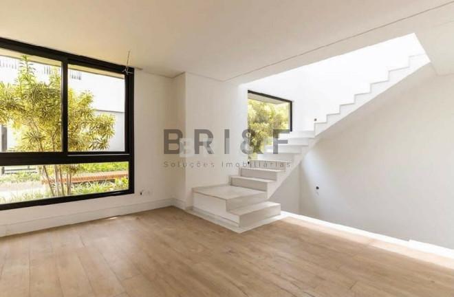Imagem Casa com 3 Quartos à Venda, 272 m² em Moema - São Paulo Imagem Casa com 3 Quartos à Venda, 272 m² em Moema - São Paulo