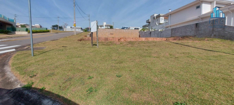 Terreno à Venda, 636 m² em Condomínio Santa Isabel - Louveira