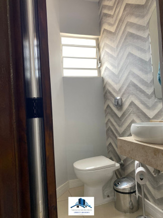 Imagem Casa com 3 Quartos à Venda, 143 m²