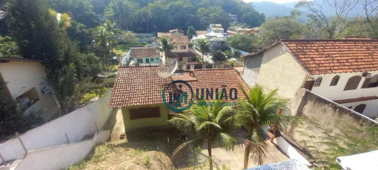 Imagem Casa com 3 Quartos à Venda, 300 m² em Serra Grande - Niterói Imagem Casa com 3 Quartos à Venda, 300 m² em Serra Grande - Niterói