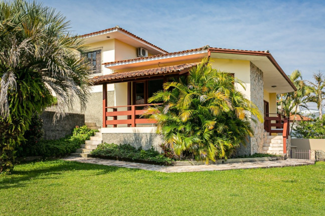 Imagem Casa com 4 Quartos à Venda, 258 m² em Itaguaçu - Florianópolis Imagem Casa com 4 Quartos à Venda, 258 m² em Itaguaçu - Florianópolis