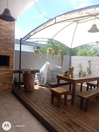 Imagem Casa com 2 Quartos à Venda, 100 m² em São João Do Rio Vermelho - Florianópolis