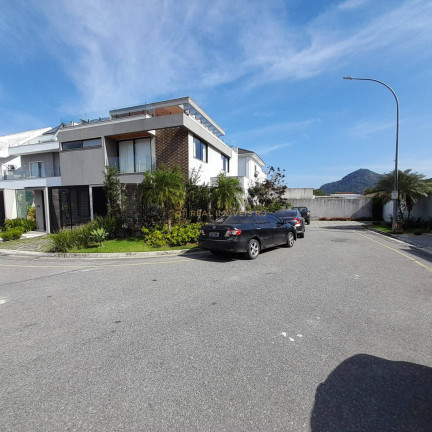 Imagem Casa com 3 Quartos à Venda, 420 m² em Vargem Pequena - Rio De Janeiro Imagem Casa com 3 Quartos à Venda, 420 m² em Vargem Pequena - Rio De Janeiro