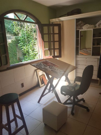 Imagem Casa com 5 Quartos à Venda, 300 m² em Itaipu - Niterói Imagem Casa com 5 Quartos à Venda, 300 m² em Itaipu - Niterói