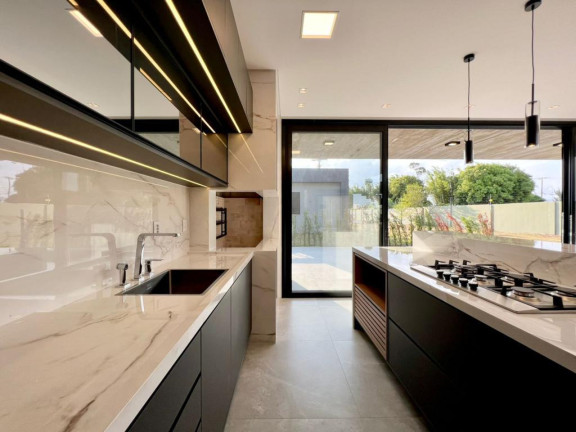 Imagem Casa com 4 Quartos à Venda, 231 m² em -- - Capao Da Canoa Imagem Casa com 4 Quartos à Venda, 231 m² em -- - Capao Da Canoa