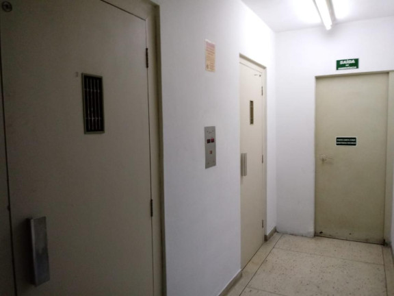 Imagem Kitnet com 1 Quarto à Venda, 28 m² em Santa Efigênia - São Paulo Imagem Kitnet com 1 Quarto à Venda, 28 m² em Santa Efigênia - São Paulo