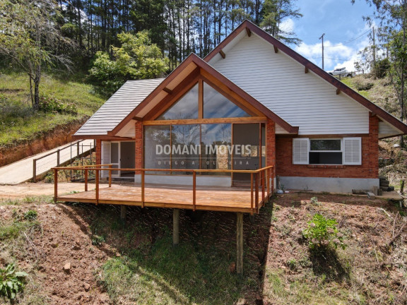 Imagem Casa com 3 Quartos à Venda, 197 m² em Região Do Atalaia - Campos Do Jordão Imagem Casa com 3 Quartos à Venda, 197 m² em Região Do Atalaia - Campos Do Jordão