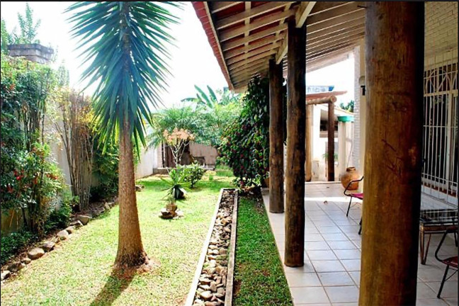 Sobrado com 4 Quartos à Venda, 640 m² em Jardim Tapajós - Atibaia