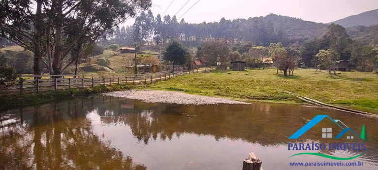 Chácara com 3 Quartos à Venda, 16 m² em Centro - Gonçalves