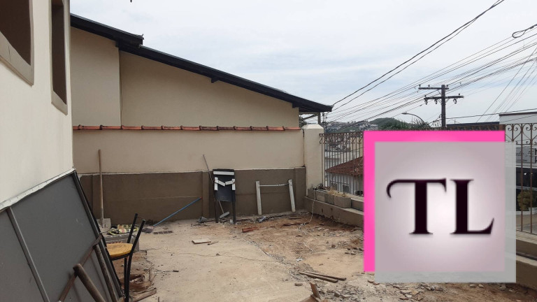 Imagem Casa com 3 Quartos para Alugar, 100 m² em Centro - Poços De Caldas Imagem Casa com 3 Quartos para Alugar, 100 m² em Centro - Poços De Caldas