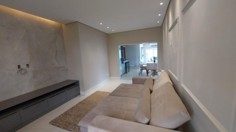 Imagem Casa com 3 Quartos à Venda, 176 m² em Condomínio Belvedere Ii - Cuiabá Imagem Casa com 3 Quartos à Venda, 176 m² em Condomínio Belvedere Ii - Cuiabá
