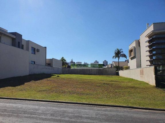 Imagem Terreno à Venda, 871 m² em Campo Comprido - Curitiba