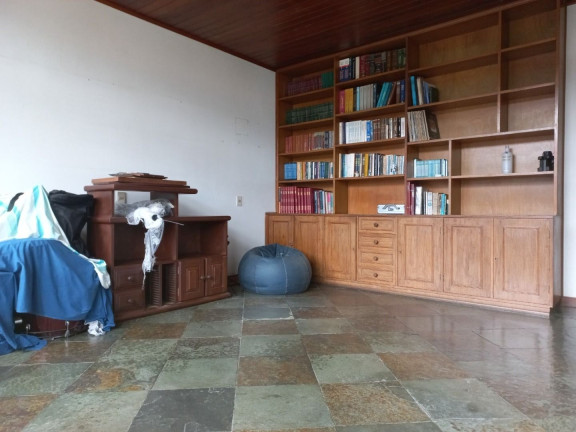 Imagem Casa com 4 Quartos à Venda, 326 m² em Araras - Teresópolis Imagem Casa com 4 Quartos à Venda, 326 m² em Araras - Teresópolis