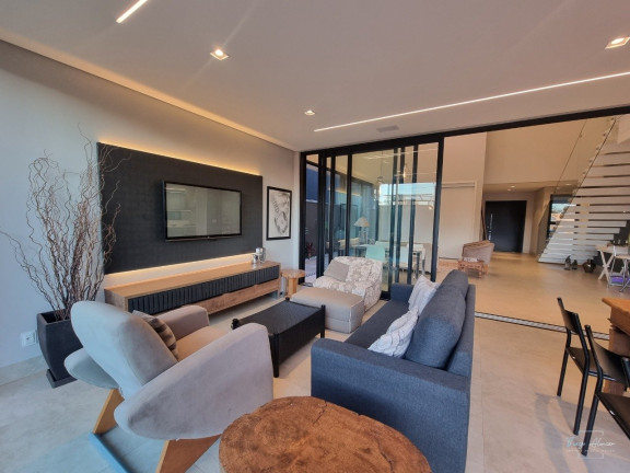 Imagem Sobrado com 4 Quartos à Venda, 424 m² em Residencial Alphaville Iv - Campo Grande Imagem Sobrado com 4 Quartos à Venda, 424 m² em Residencial Alphaville Iv - Campo Grande