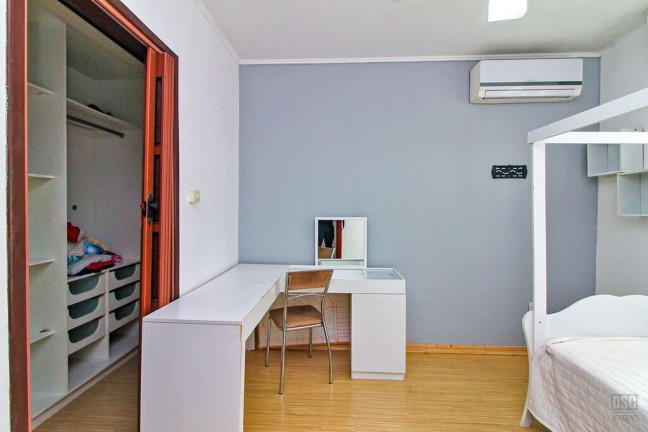 Imagem Apartamento com 4 Quartos à Venda, 184 m² em Azenha - Porto Alegre Imagem Apartamento com 4 Quartos à Venda, 184 m² em Azenha - Porto Alegre