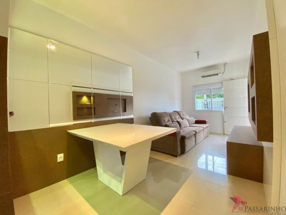 Imagem Casa com 2 Quartos à Venda, 60 m² em Centenário - Torres Imagem Casa com 2 Quartos à Venda, 60 m² em Centenário - Torres