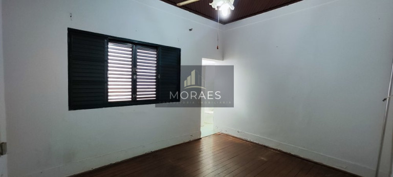 Imagem Casa com 5 Quartos à Venda, 270 m² em Centro - Botucatu Imagem Casa com 5 Quartos à Venda, 270 m² em Centro - Botucatu