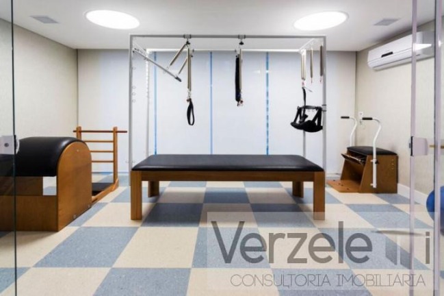 Imagem Apartamento com 3 Quartos à Venda, 129 m² em Centro - Balneário Camboriú Imagem Apartamento com 3 Quartos à Venda, 129 m² em Centro - Balneário Camboriú
