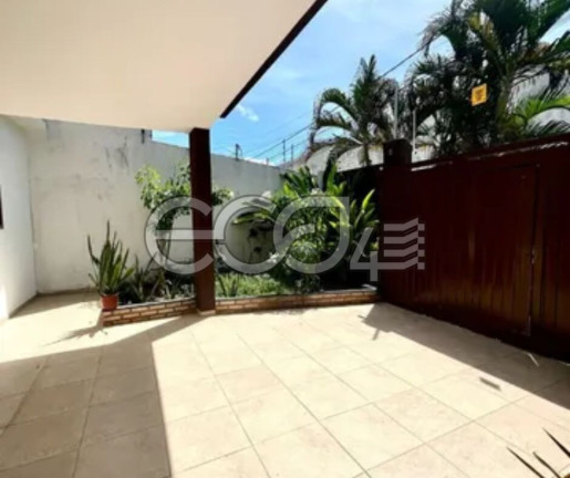 Imagem Casa com 3 Quartos à Venda, 190 m² em Atalaia - Aracaju