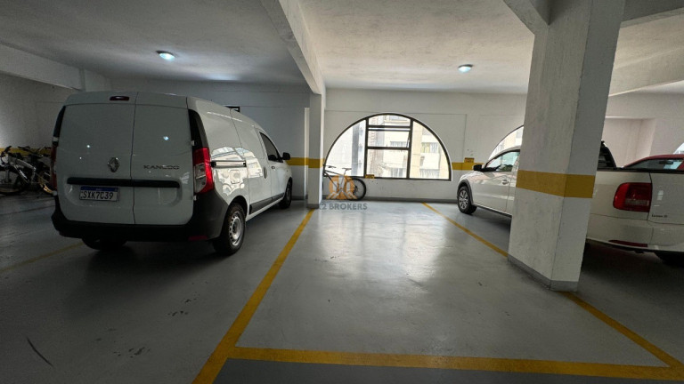 Imagem Imóvel com 3 Quartos à Venda, 146 m² em Centro - Balneário Camboriú Imagem Imóvel com 3 Quartos à Venda, 146 m² em Centro - Balneário Camboriú