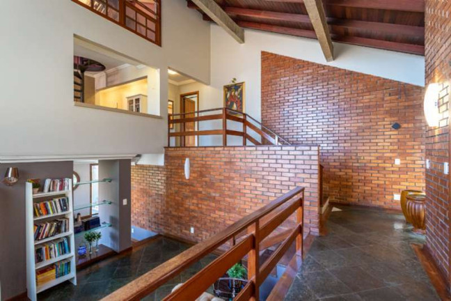 Imagem Casa com 4 Quartos à Venda, 351 m² em Nonoai - Porto Alegre Imagem Casa com 4 Quartos à Venda, 351 m² em Nonoai - Porto Alegre