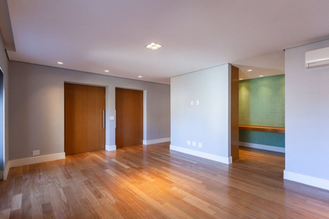 Imagem Imóvel com 2 Quartos à Venda, 216 m² em Vila Madalena - São Paulo Imagem Imóvel com 2 Quartos à Venda, 216 m² em Vila Madalena - São Paulo