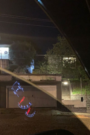 Imagem Imóvel com 5 Quartos à Venda, em Santa Tereza - Porto Alegre Imagem Imóvel com 5 Quartos à Venda, em Santa Tereza - Porto Alegre